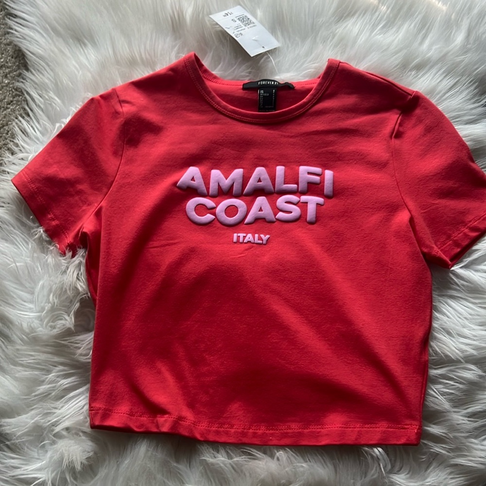 Fitted Tee